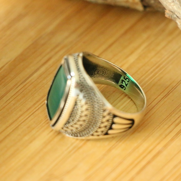 925 Sterling Silver Green Agate Stone Men's rings - Picture 7 of 8